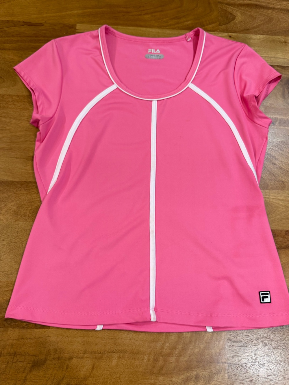 Fila Pink Short Sleeve Sport Tee with White Piping Size Medium